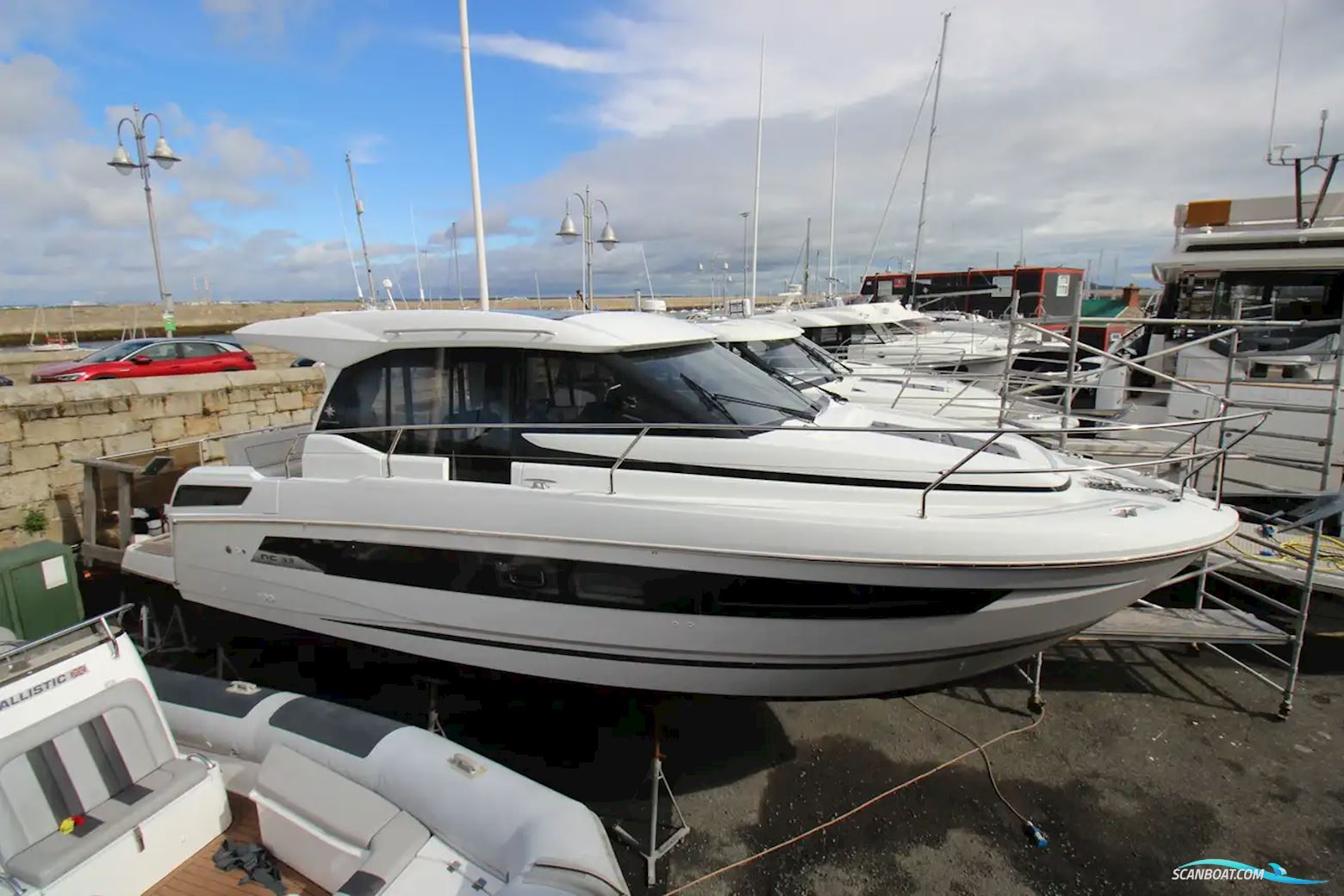 Jeanneau NC 33