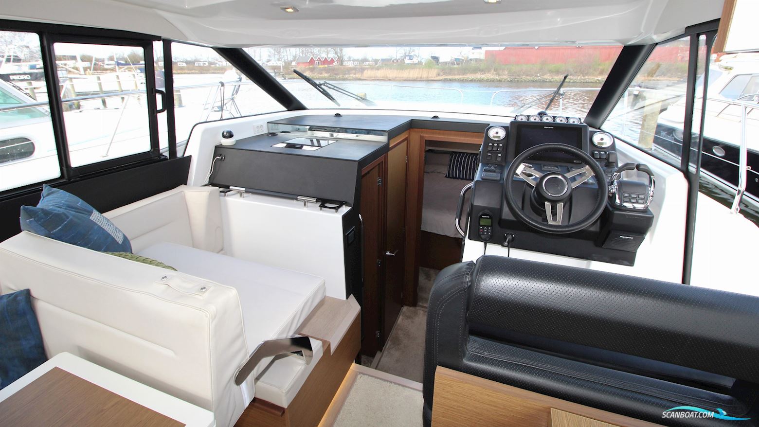 Jeanneau NC 37 