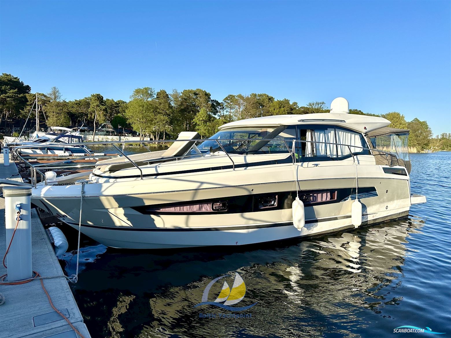 Jeanneau NC 37 Motorbåd 2019, med Volvo Penta D3-220 motor, Tyskland