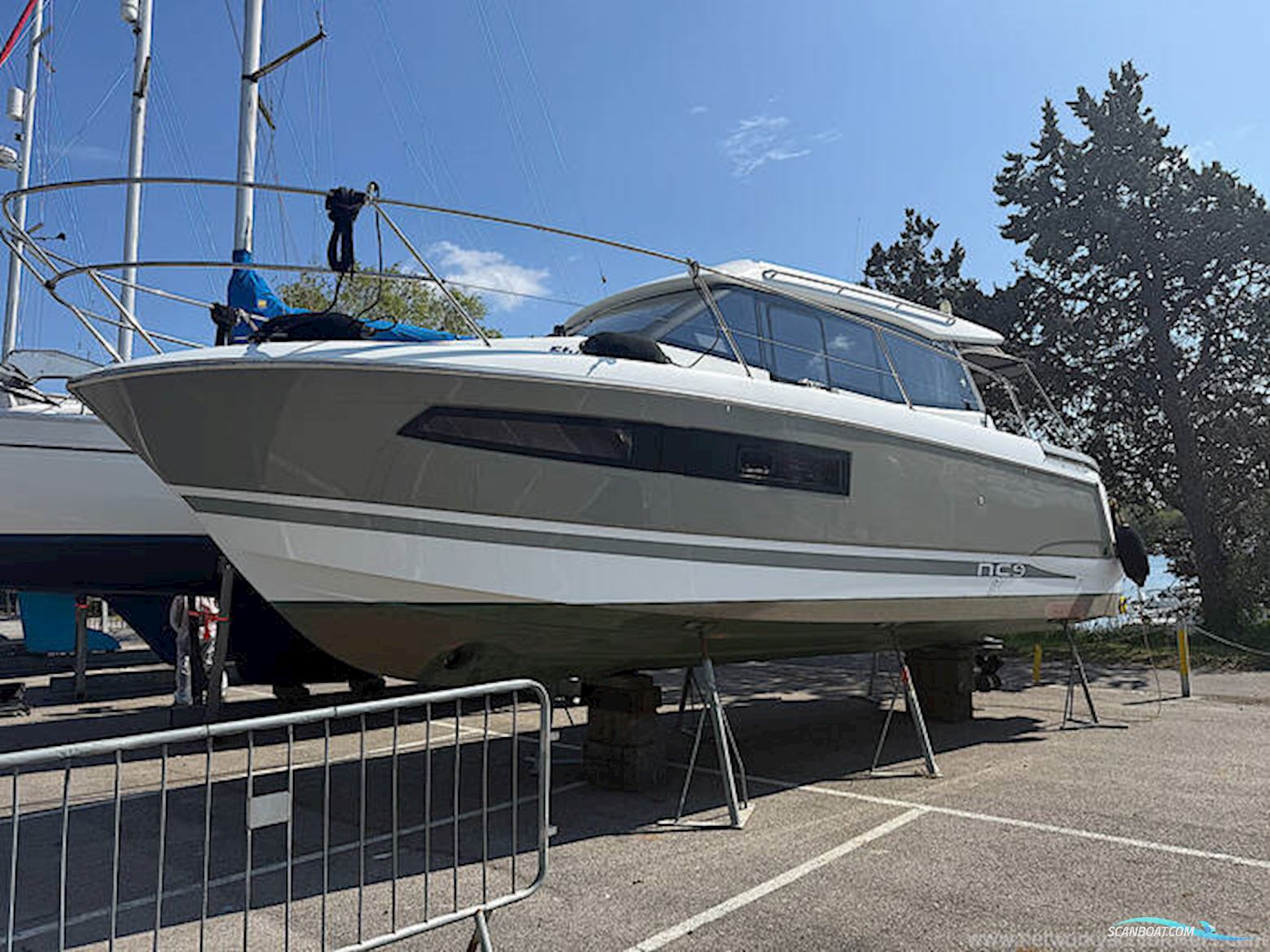 Jeanneau NC 9