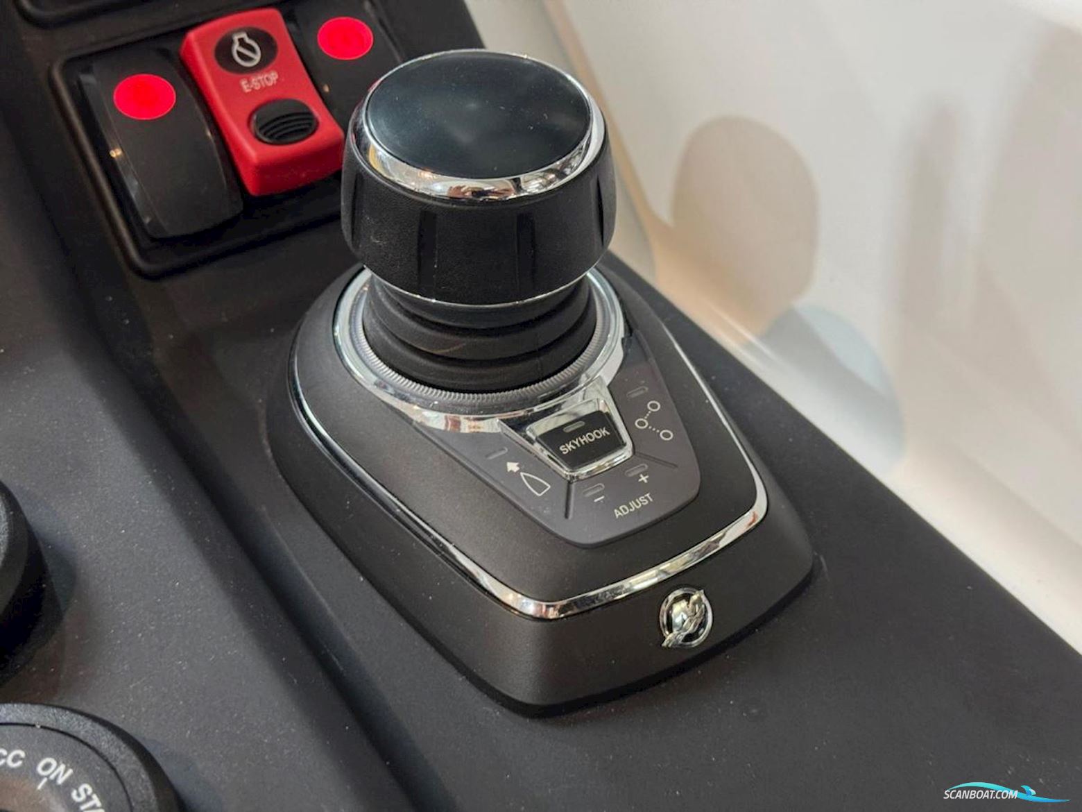 Jeanneau NC37 Met Slechts 87 Uur!