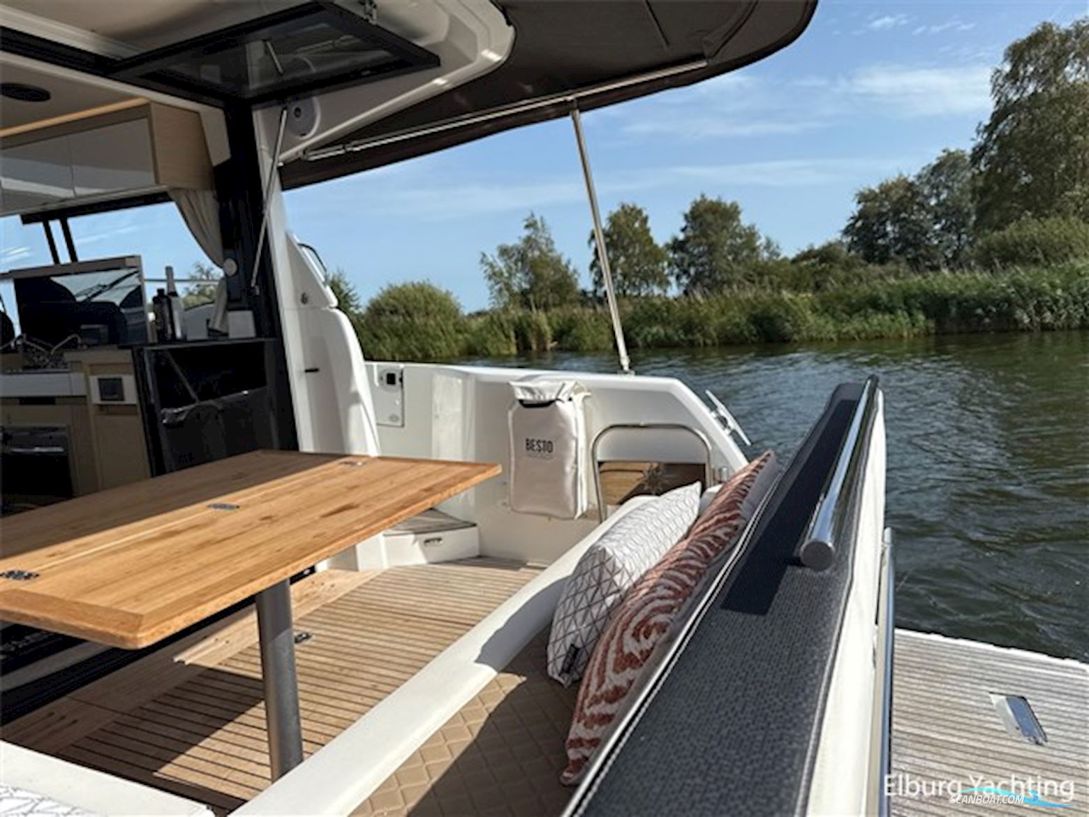 Jeanneau NC37