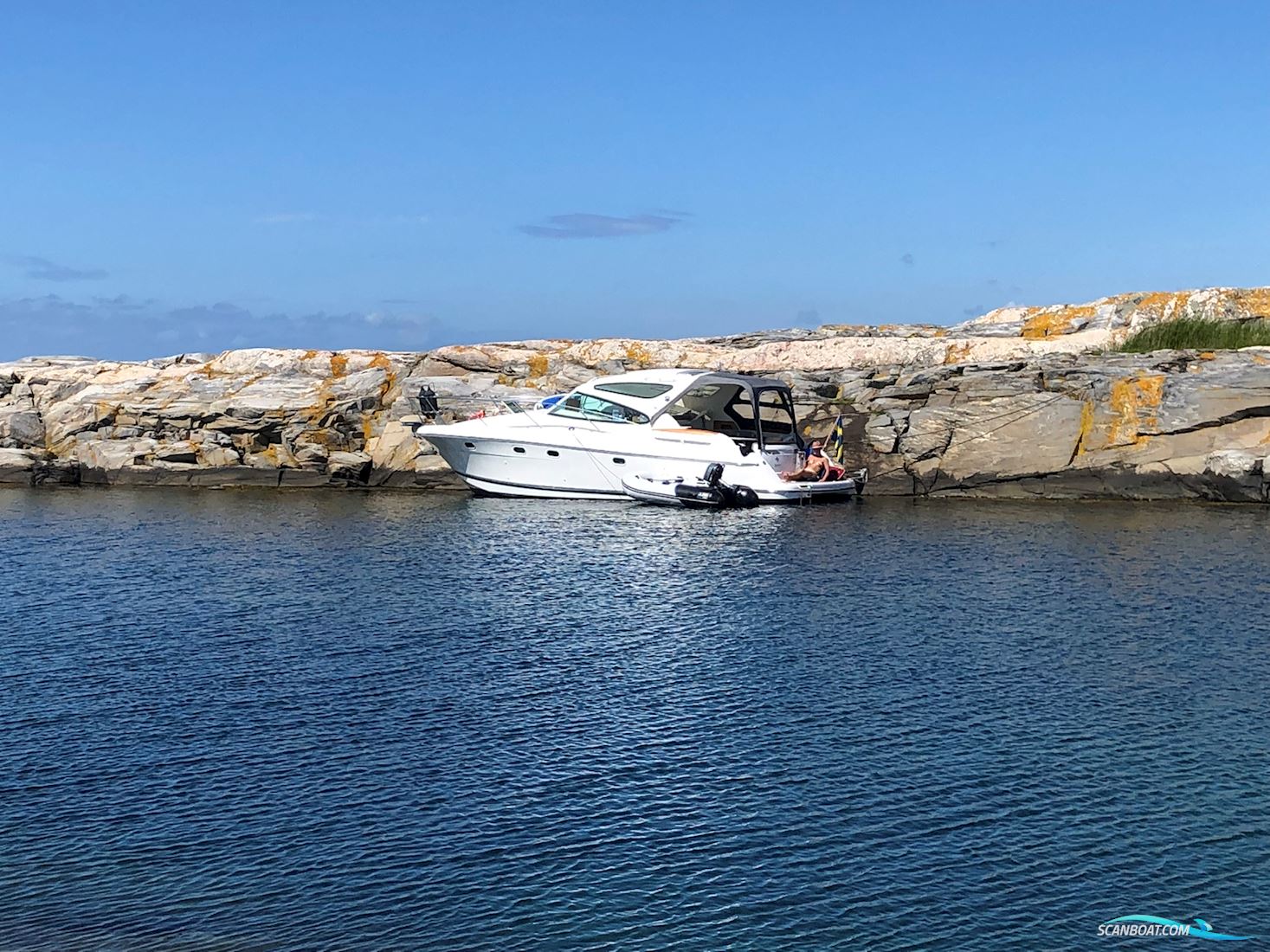 Jeanneau Prestige 34 HT Motorbåd 2004, med 2x Volvo Penta Kad 300 motor, Sverige