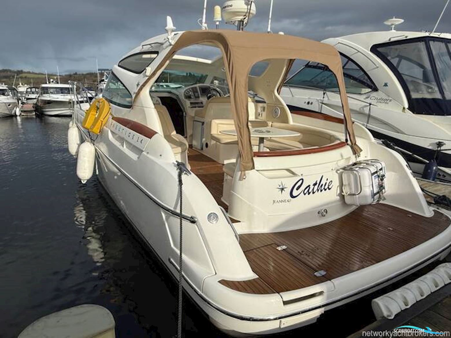 Jeanneau Prestige 34 S Hardtop