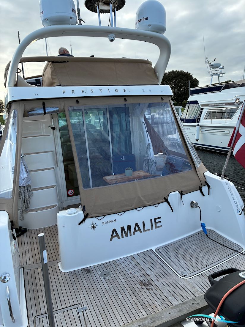 Jeanneau Prestige 36 fly