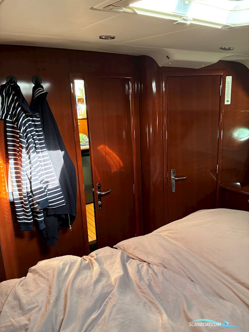 Jeanneau Prestige 36 fly