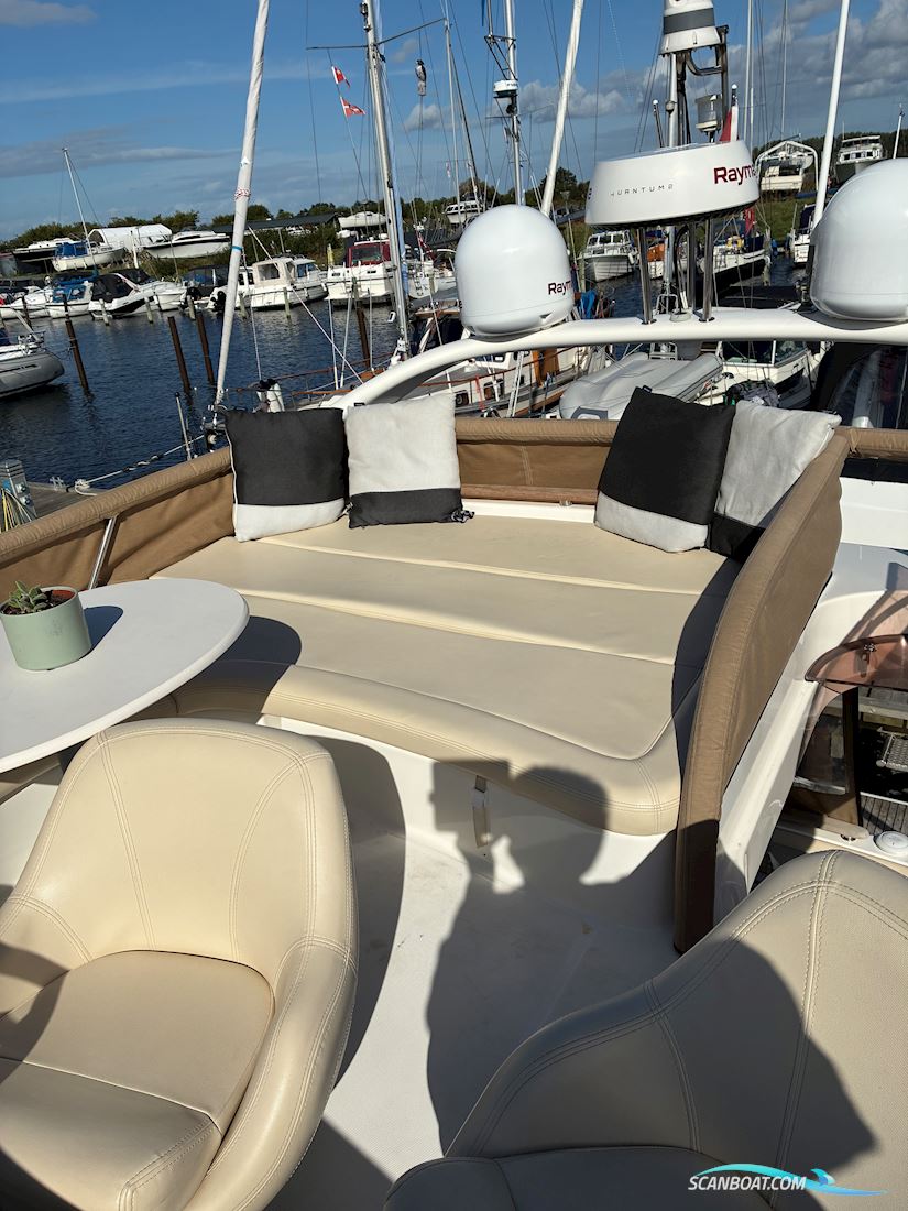 Jeanneau Prestige 36 fly