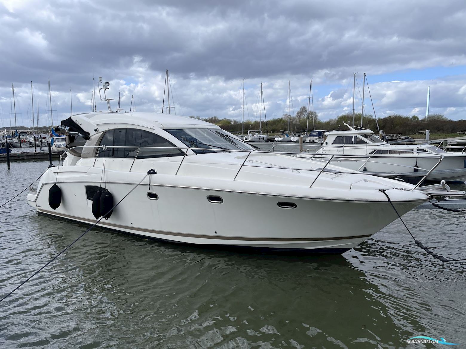 Jeanneau Prestige 390S Hardtop Motorbåd 2013, med 2 x Cummins D6 4.2 Mercruiser - 320S Bravo Iii motor, Danmark
