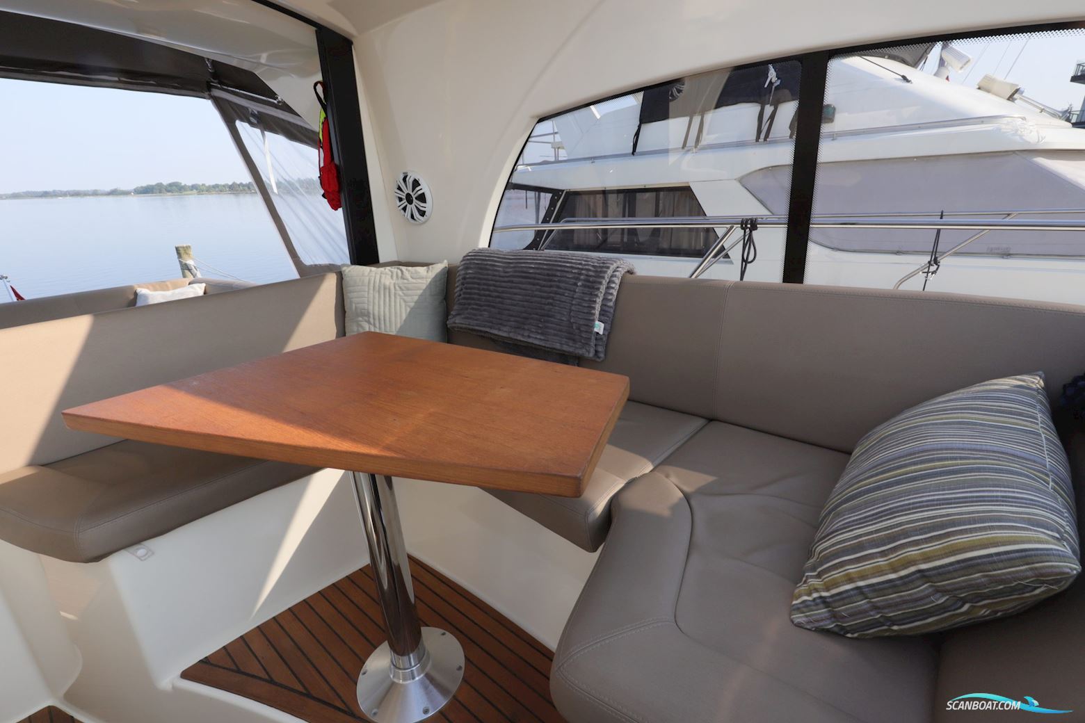 Jeanneau Prestige 390S