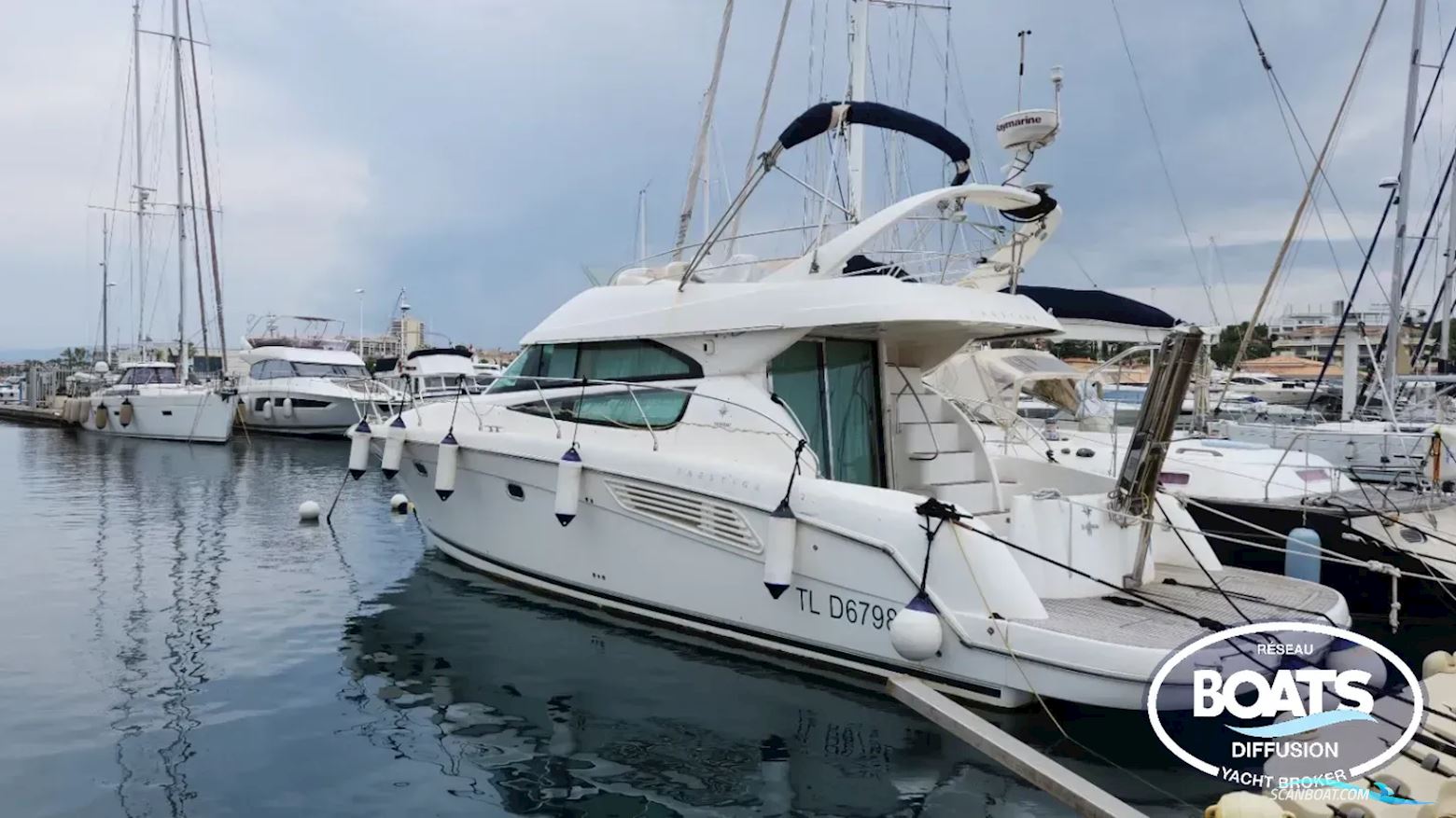 Jeanneau Prestige 42 Fly Motorbåd 2007, med Cummins motor, Frankrig