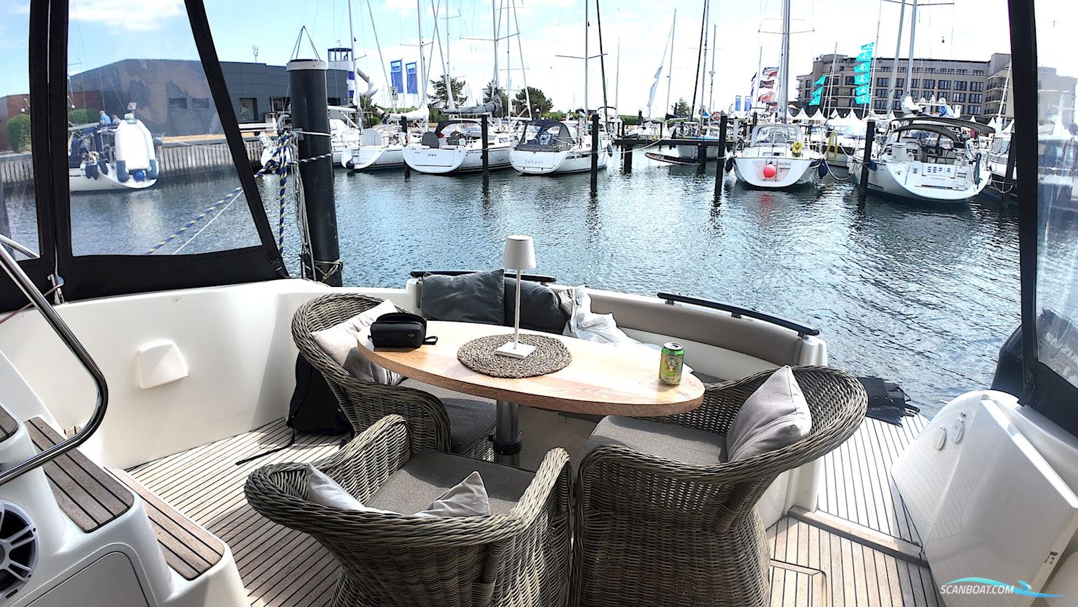 Jeanneau Prestige 42 Flybridge