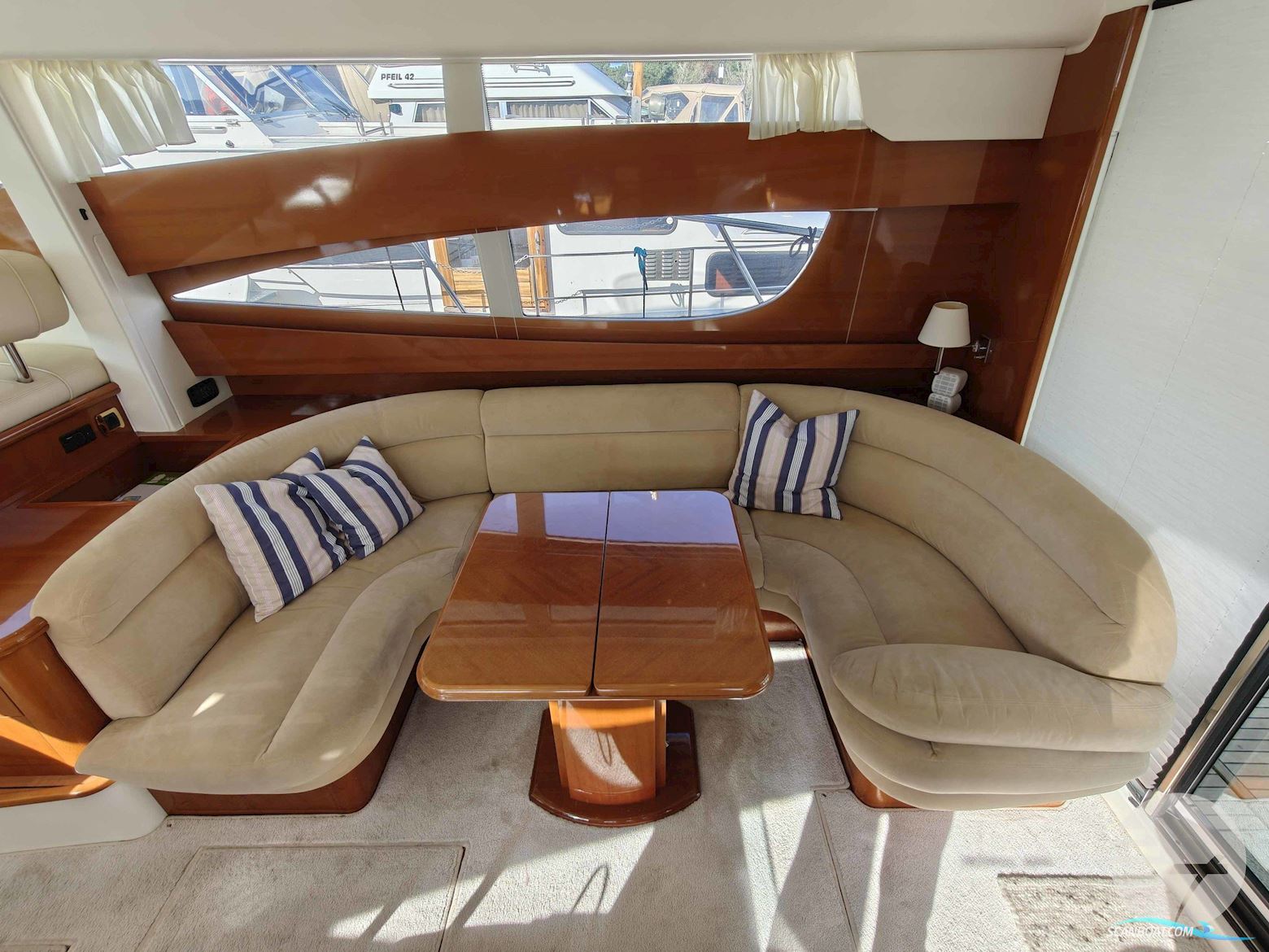 Jeanneau Prestige 46 Flybridge