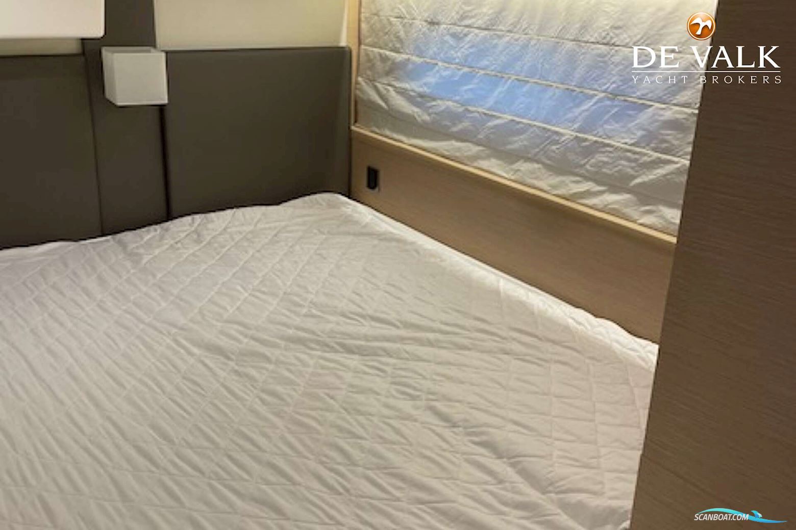 Jeanneau Prestige 50.