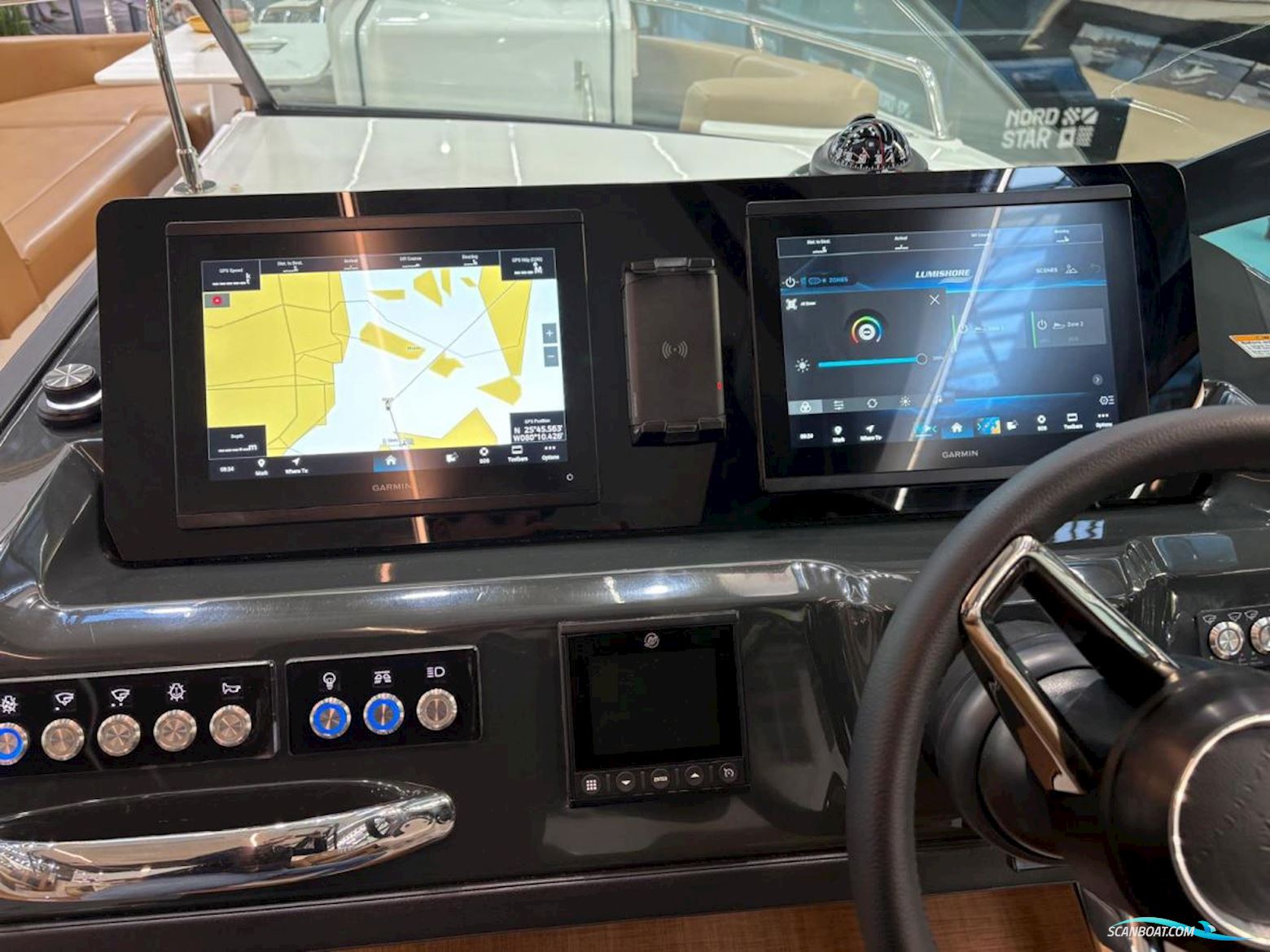 Jeanneau TH33 Twin-Hull