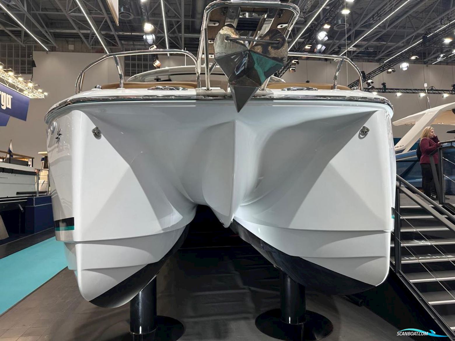 Jeanneau TH33 Twin-Hull