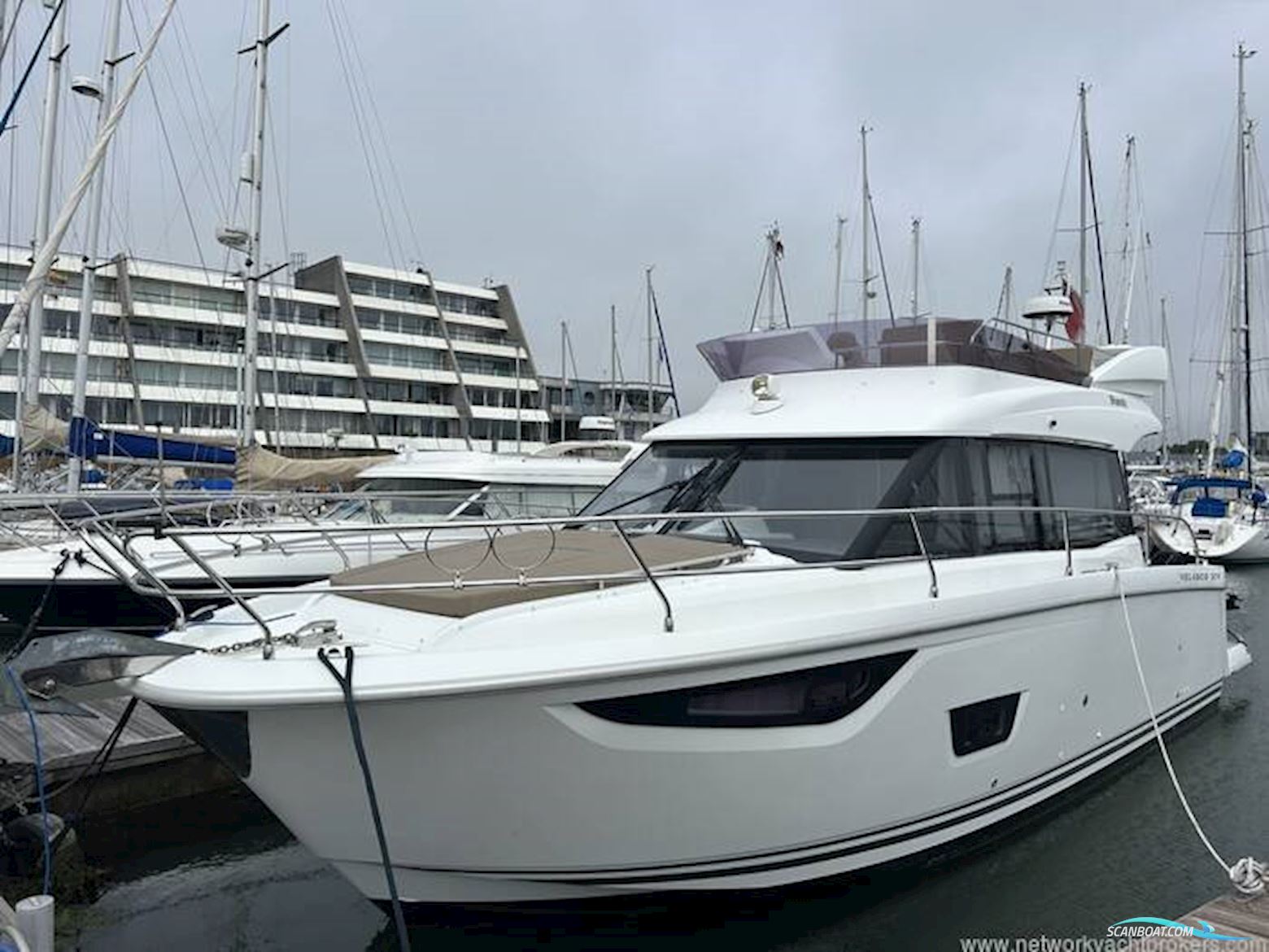 Jeanneau Velasco 37