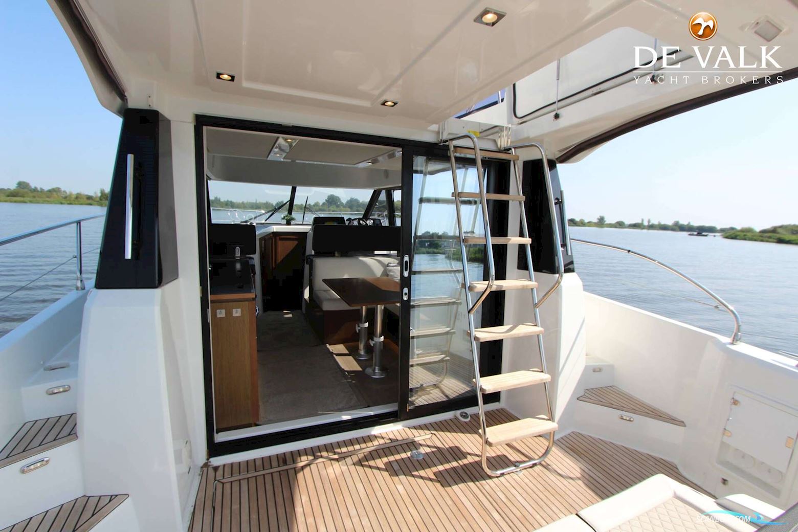 Jeanneau Velasco 37F