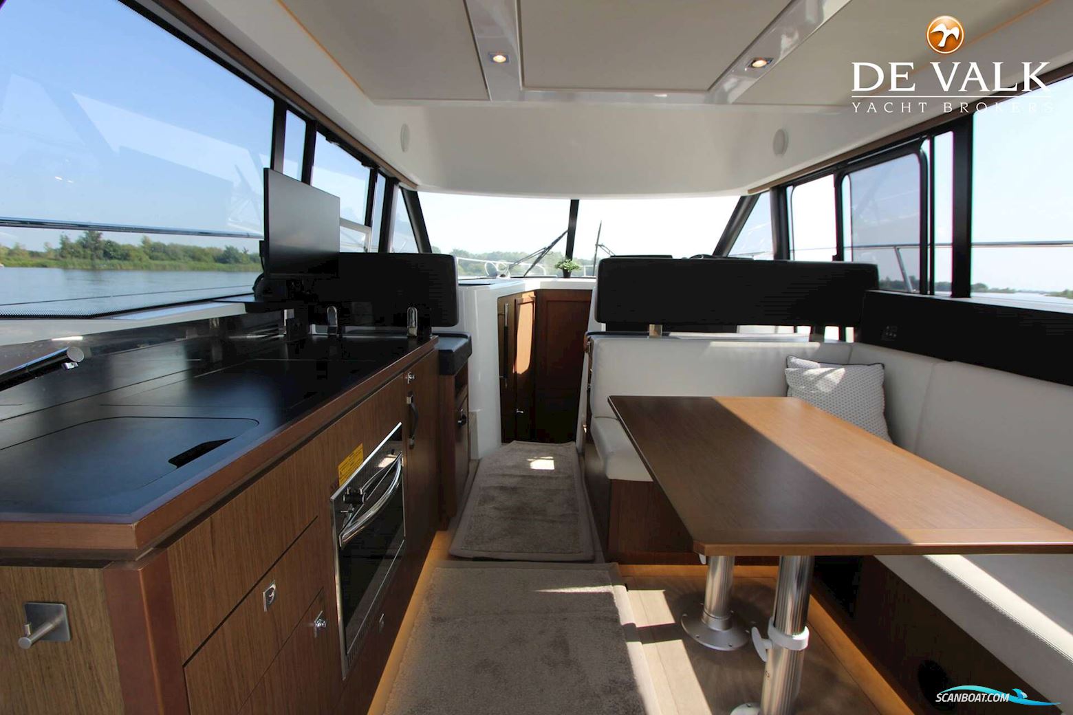 Jeanneau Velasco 37F