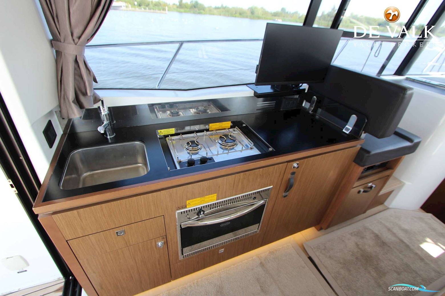 Jeanneau Velasco 37F