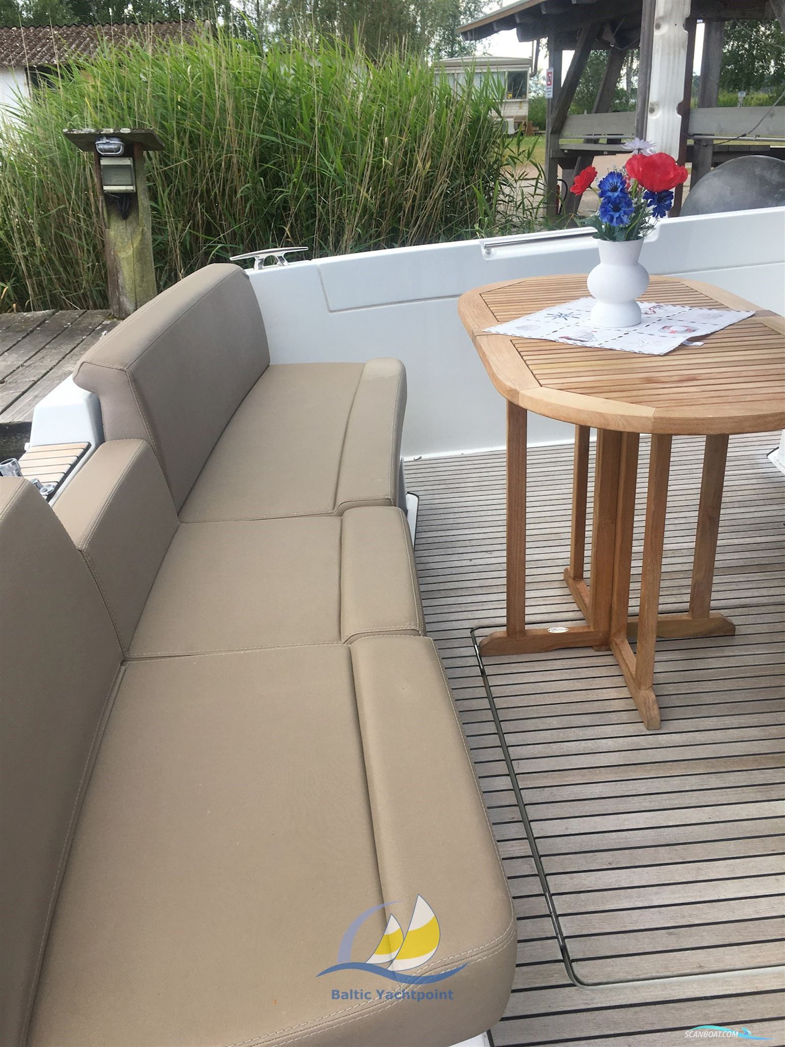 Jeanneau Velasco 43F