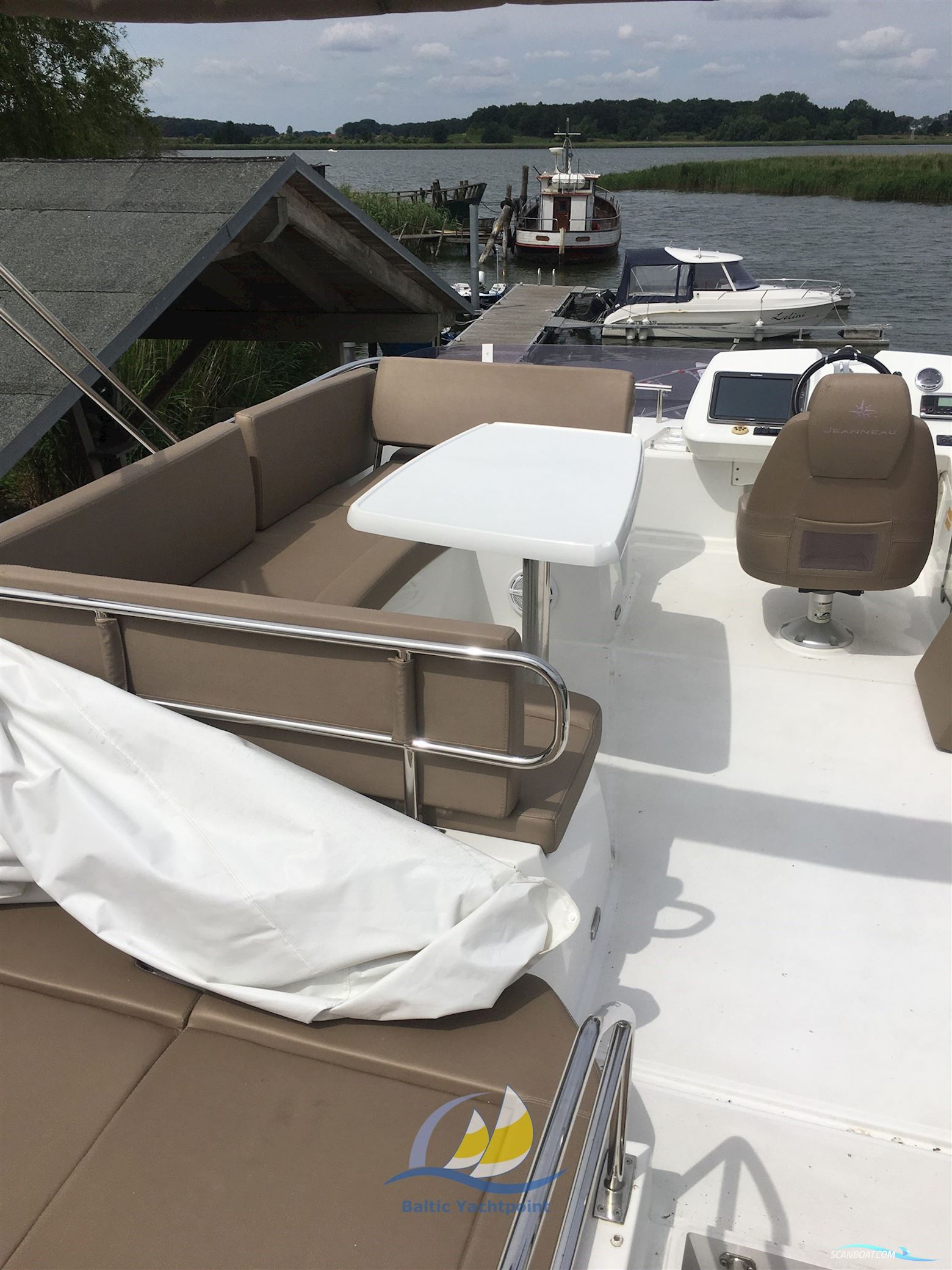 Jeanneau Velasco 43F