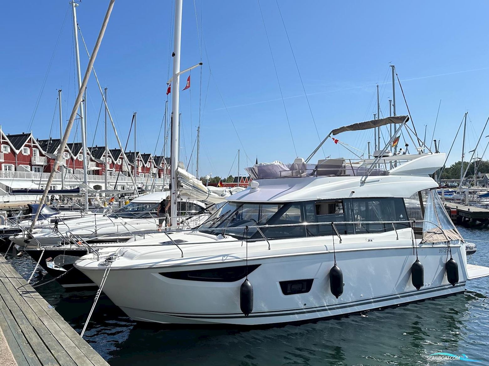 Jeanneau Velasco F 37 Motorbåd 2017, med Volvo Penta D4-300 motor, Tyskland