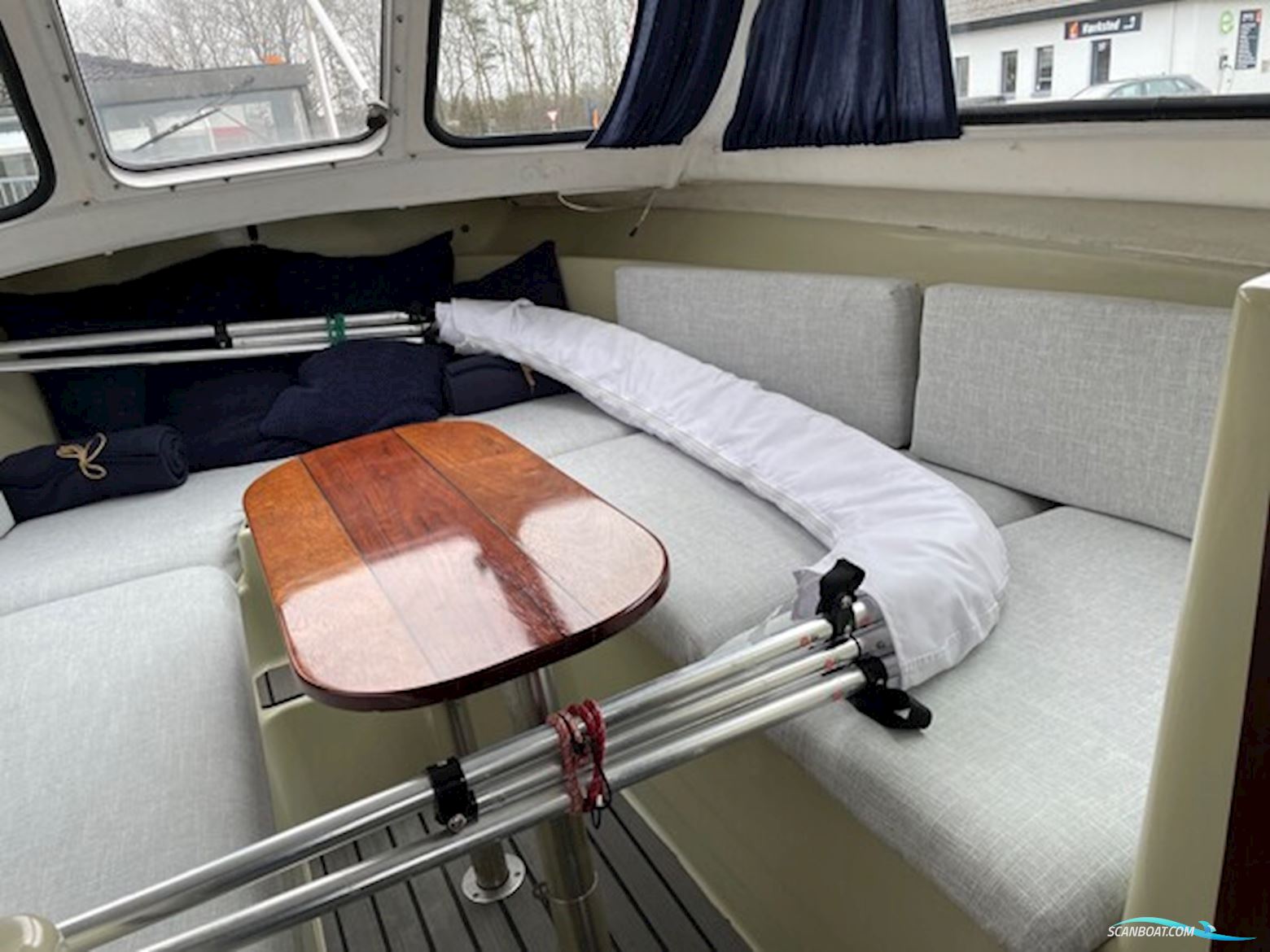 JOFA WINTH 555 HT med 90 hk Honda-EFI 4 takt og 1600 kg Brenderup bådtrailer