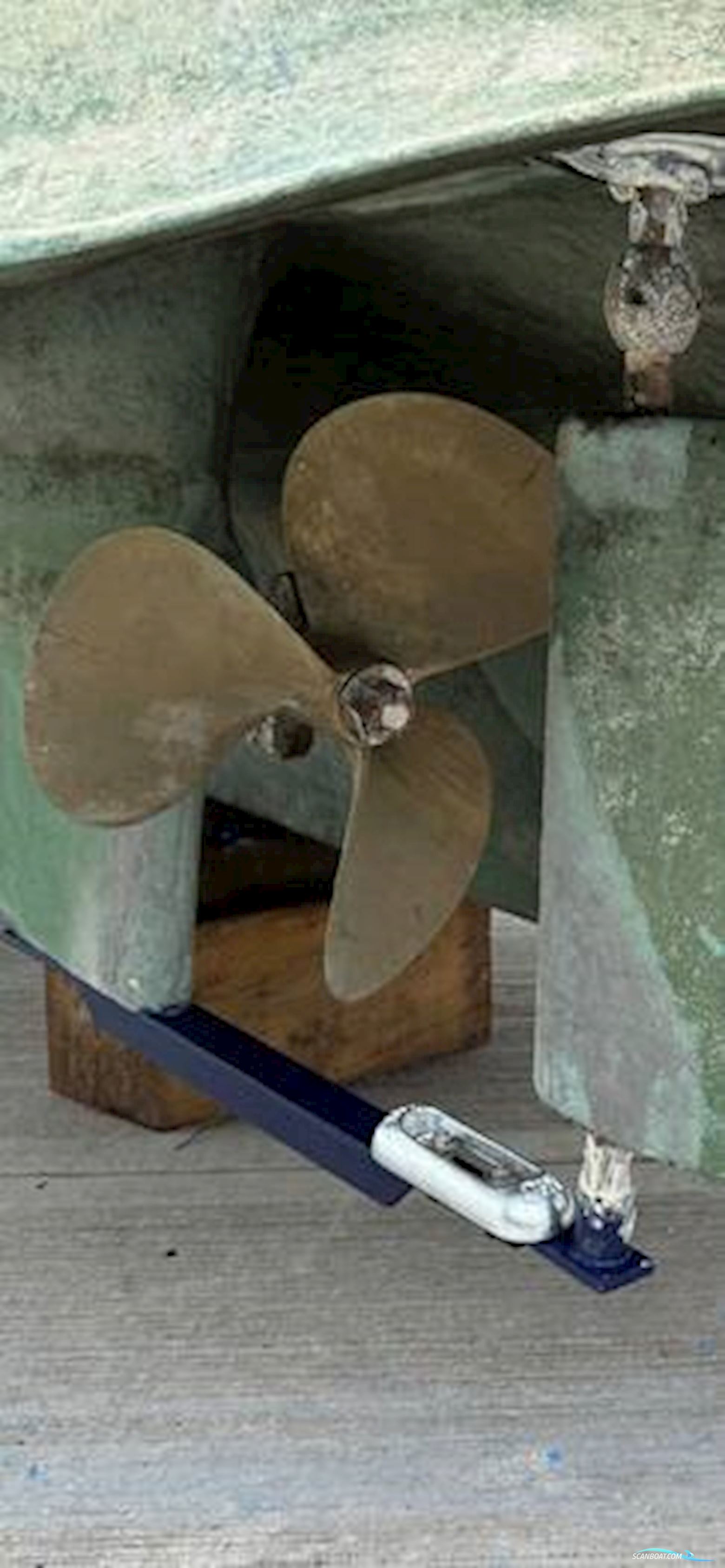 Kent Cory Yachts  33