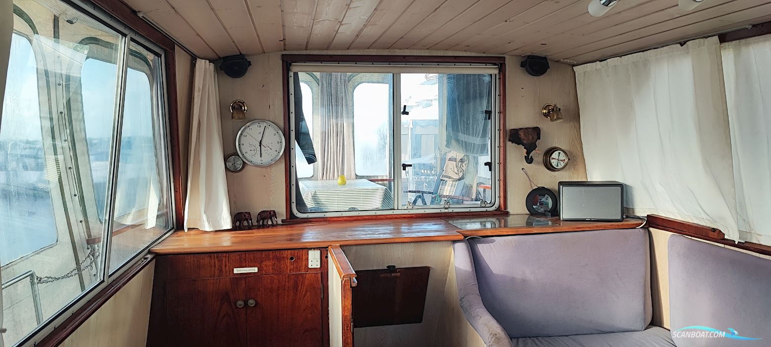 Klassisk tysk motor yacht