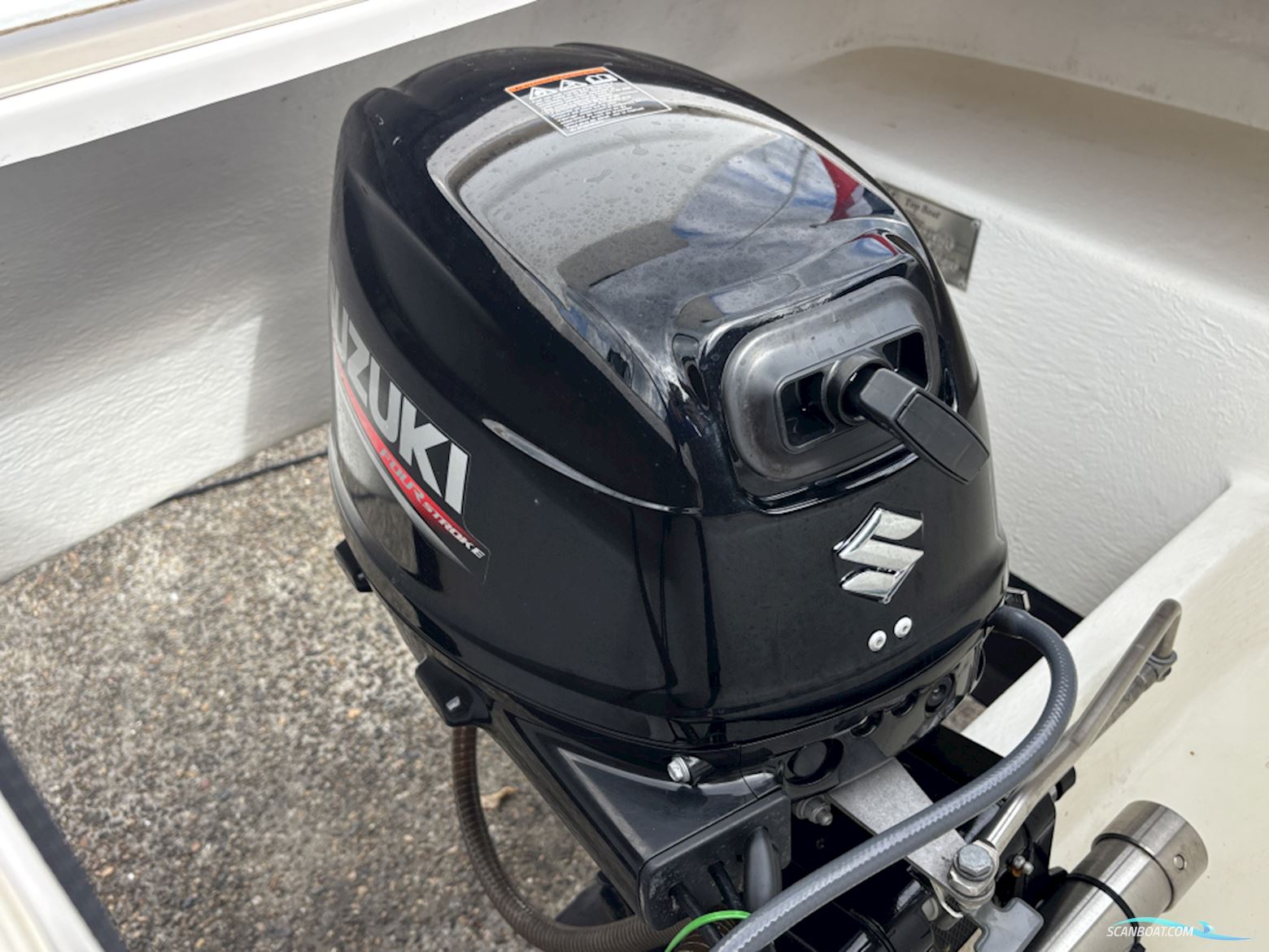 Lago Amore 570 Tender