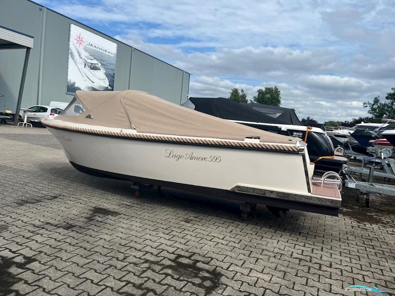 Lago Amore 595 Tender