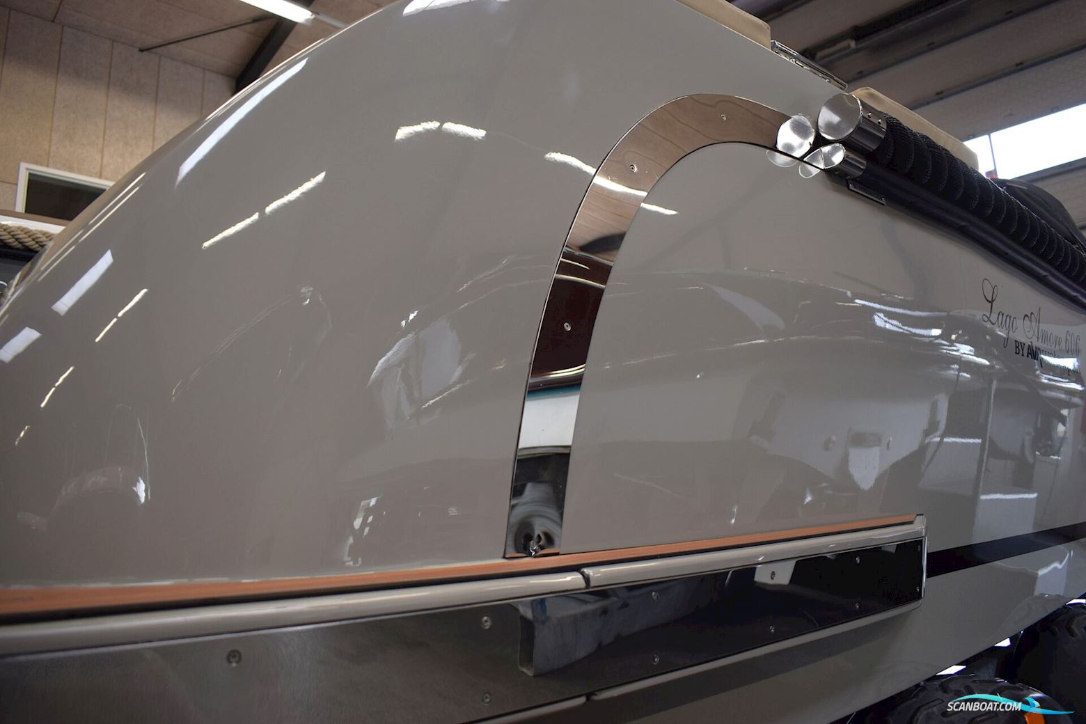 Lago Amore 606 Tender