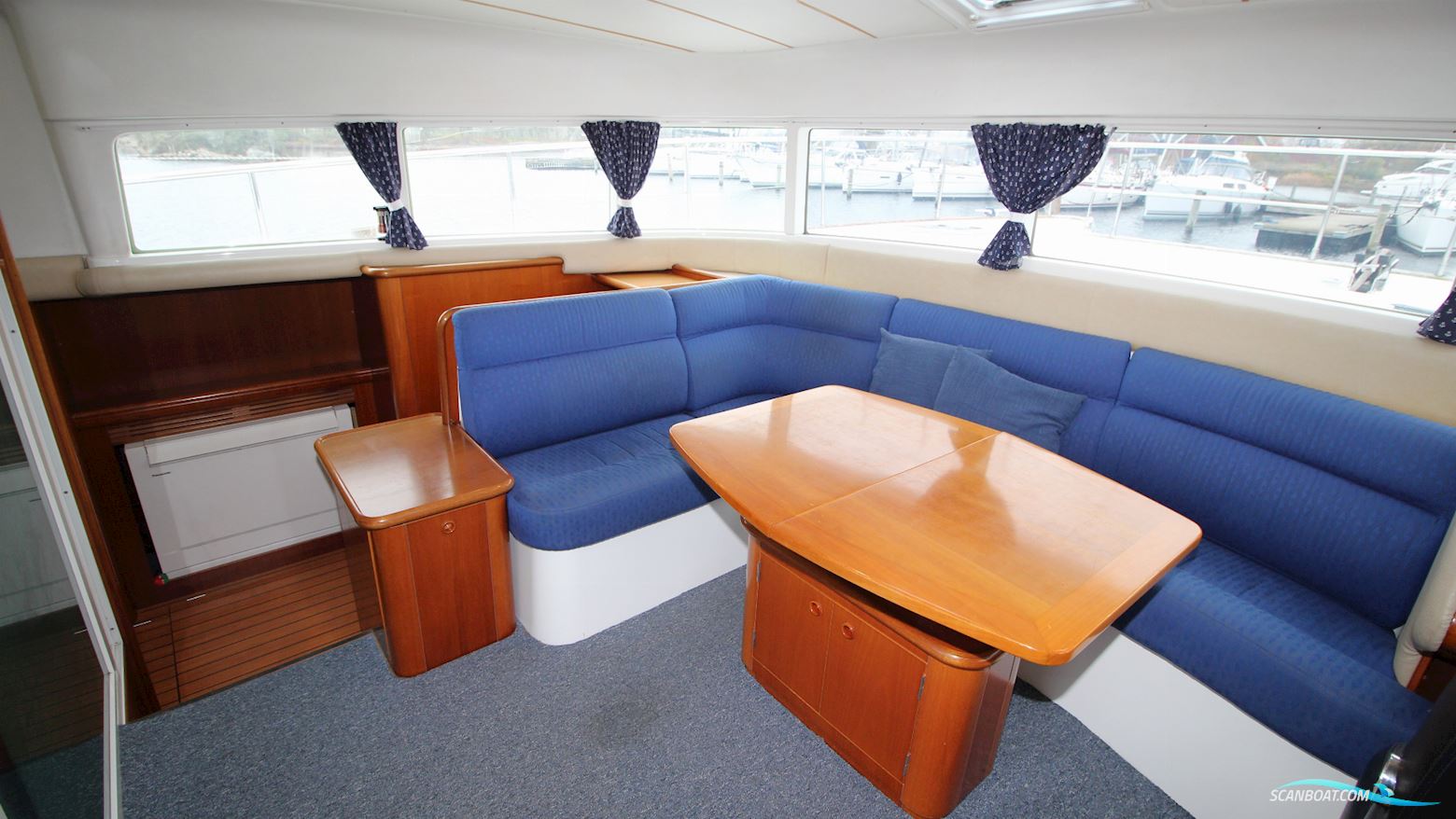 Lagoon 43 Power 3 cabins 