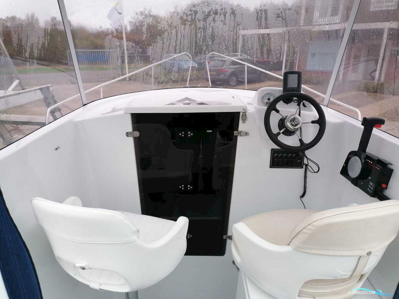 Lakeman Boats  540 Pilothouse