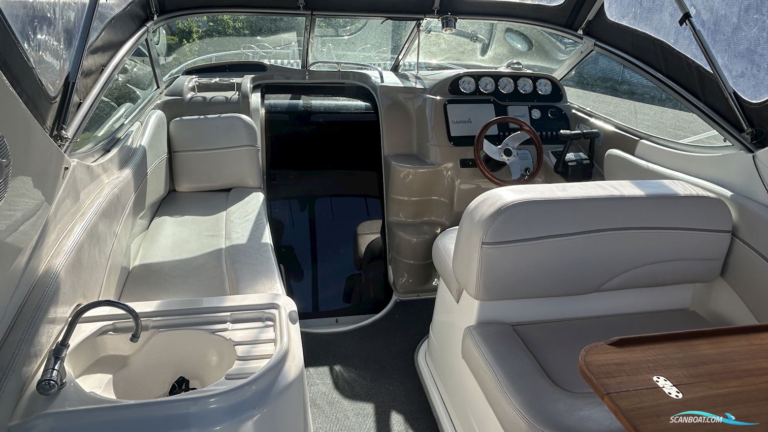 Larson 290 Cruiser