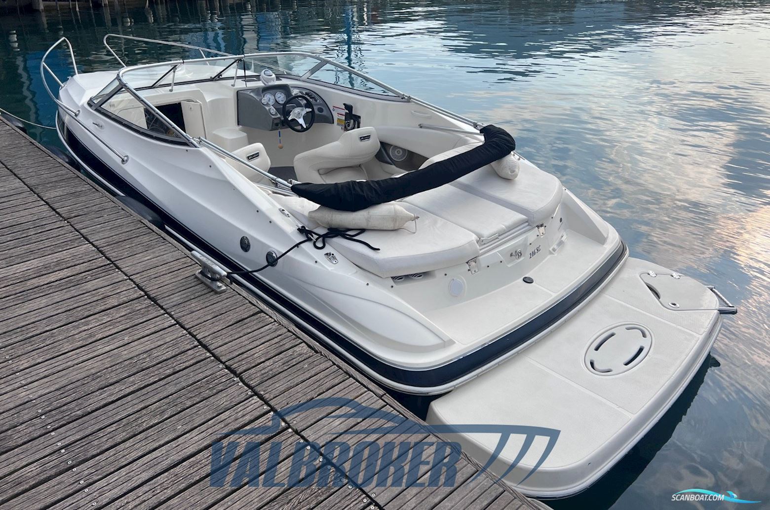 Larson Boats 216 Senza