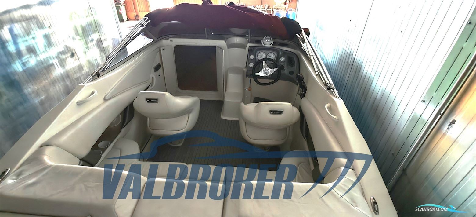 Larson Boats 216 Senza