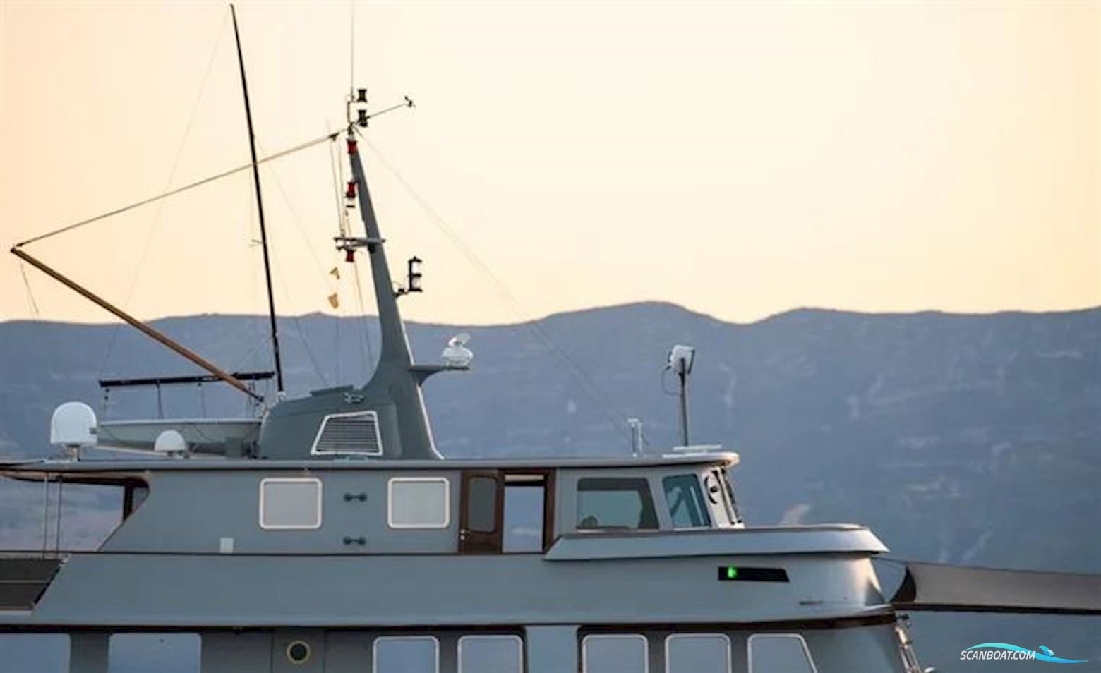 Laurent Giles Tsdmy Gentleman's Motor Yacht