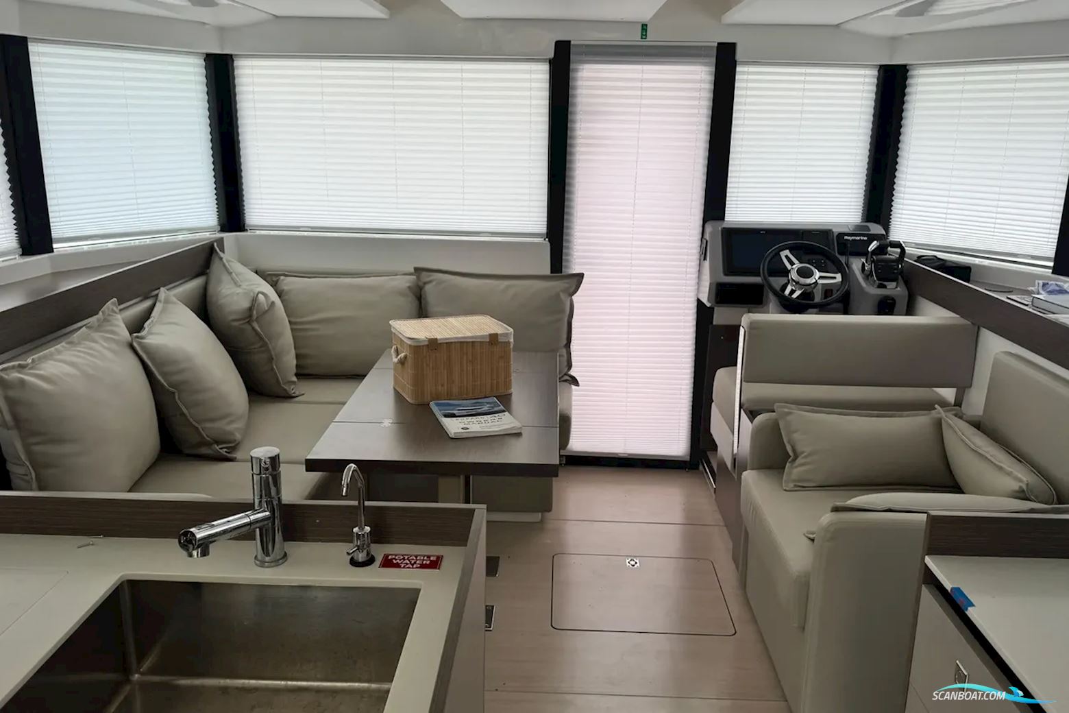LEOPARD 40 Powercat