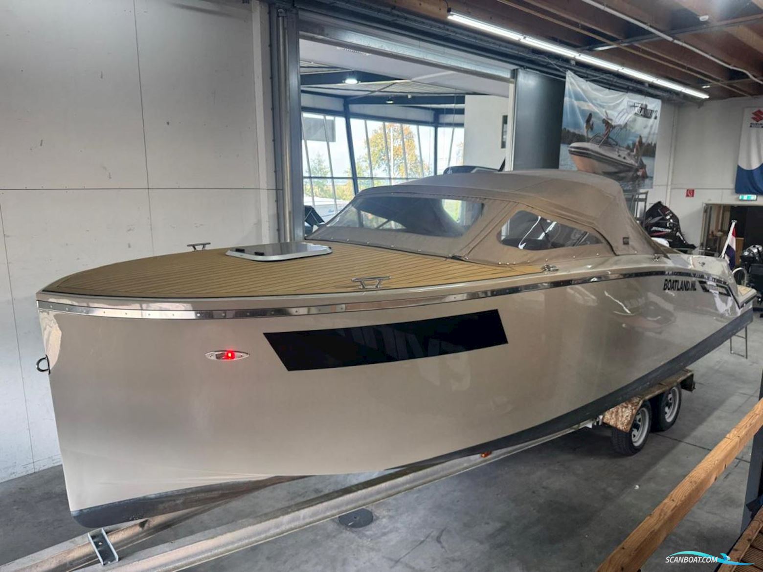 Lifestyle 818 Cabin Life-Style