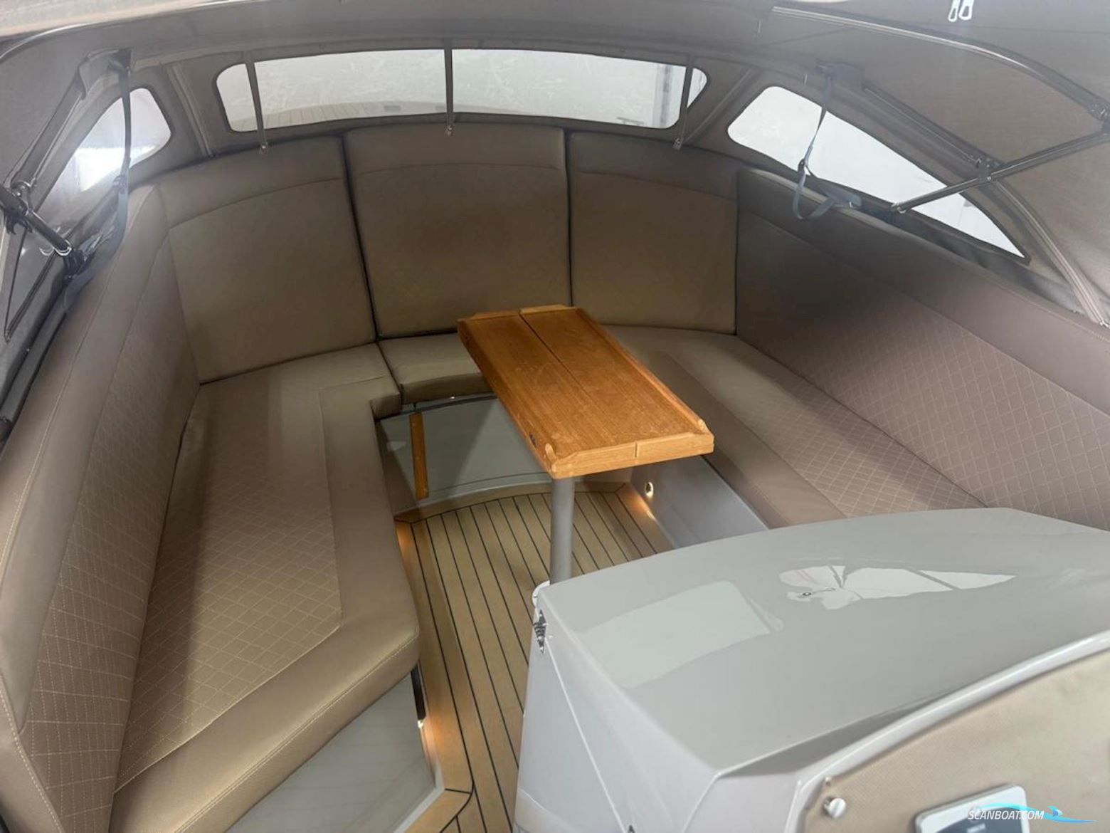 Lifestyle 818 Cabin Life-Style