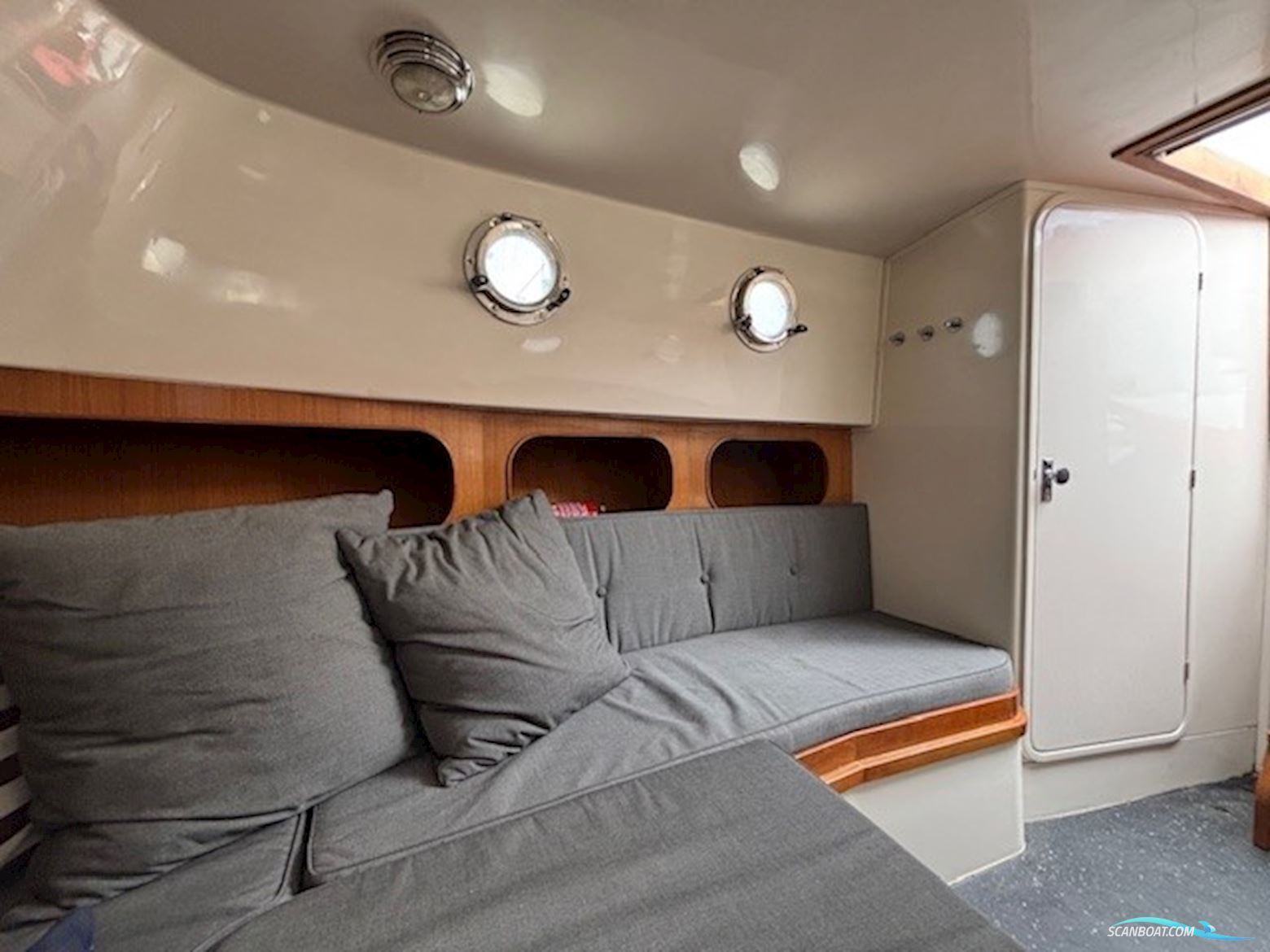 Lifestyle 9.60 Cabin