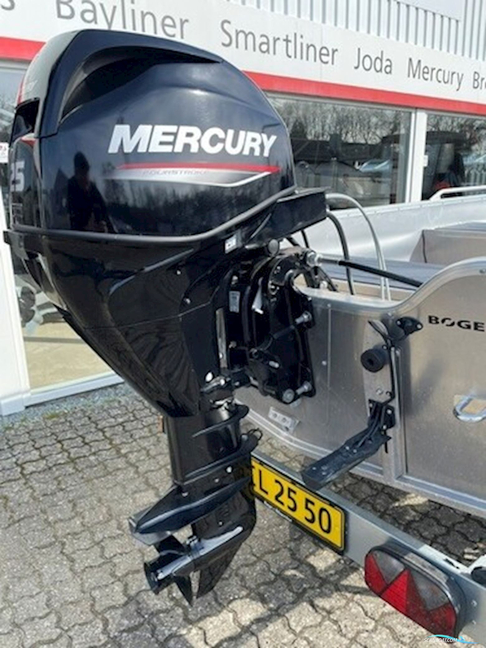 Linder 445 Sportsman Max Med Mercury F25 Elpt Efi