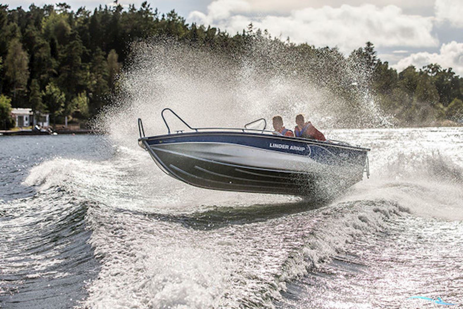 Linder Arkip 460 med 50 hk Mercury-EFI 4 takt og udstyr