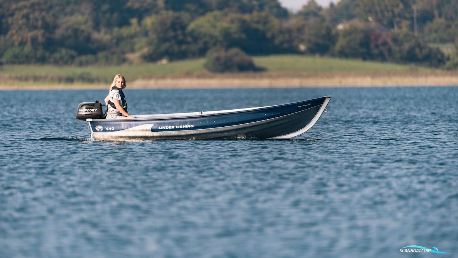 Linder Fishing 440 Motorbåd 2024, med Mercury motor, Sverige