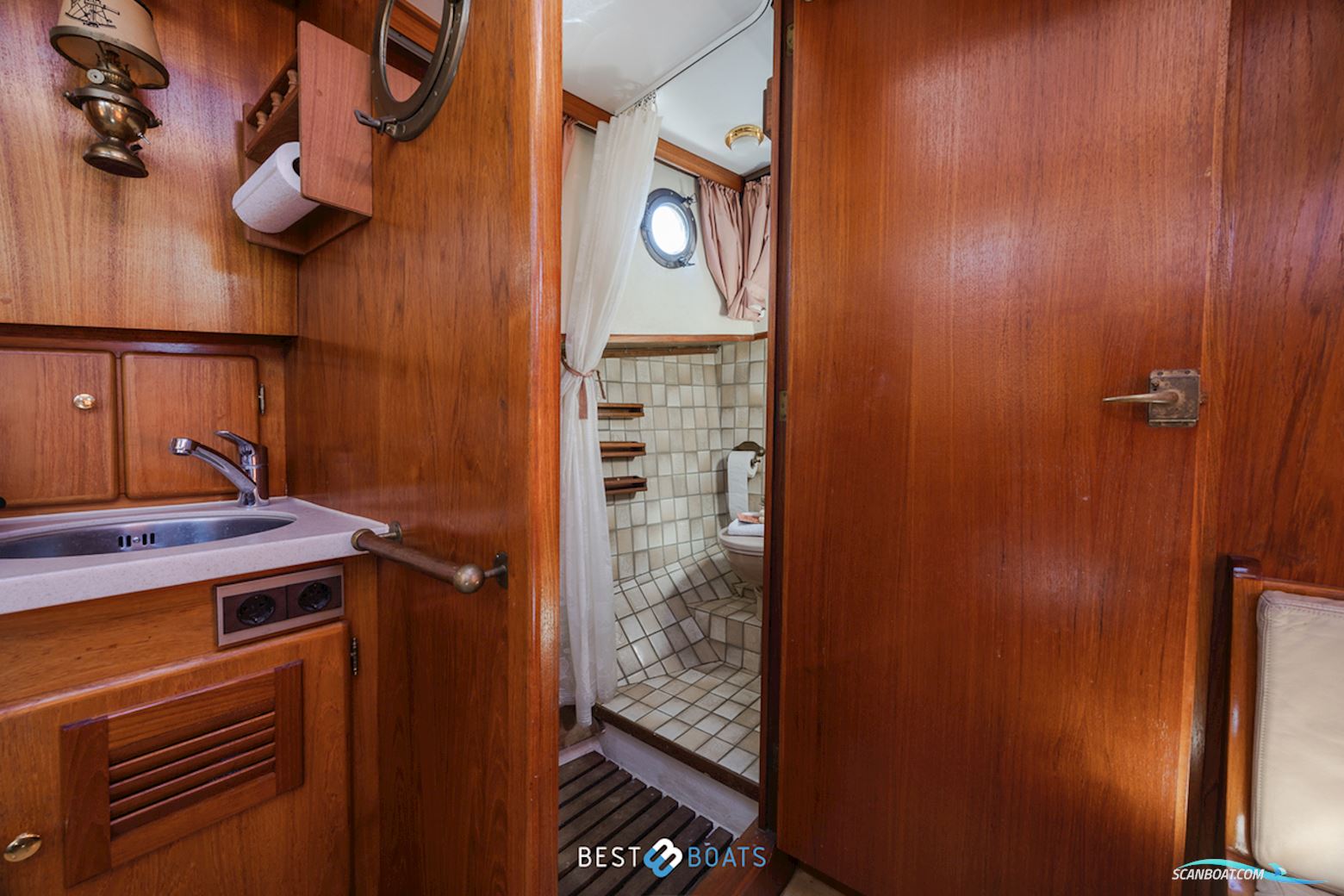 Linssen  St. Jozef 1050 Salon AK-L