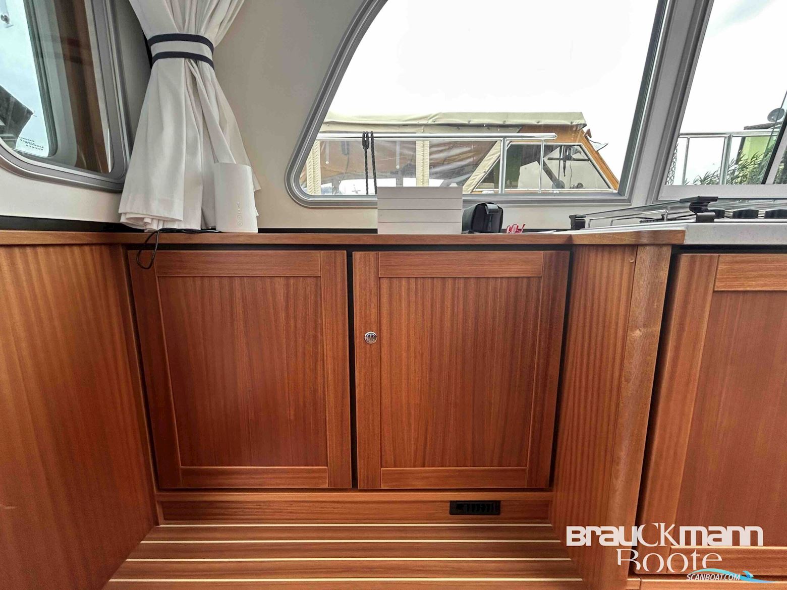 Linssen Classic Sturdy 28 Sedan