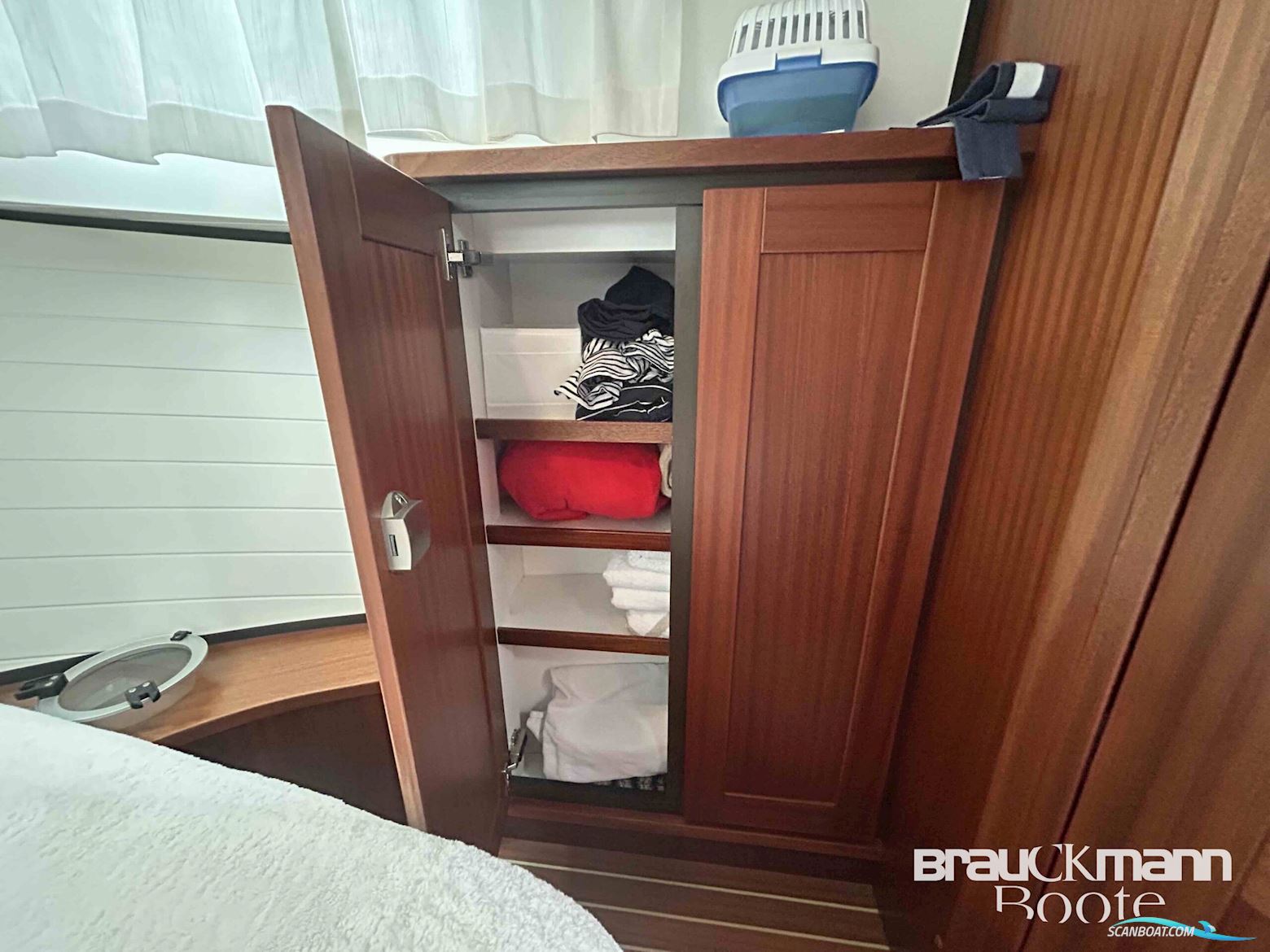 Linssen Classic Sturdy 28 Sedan