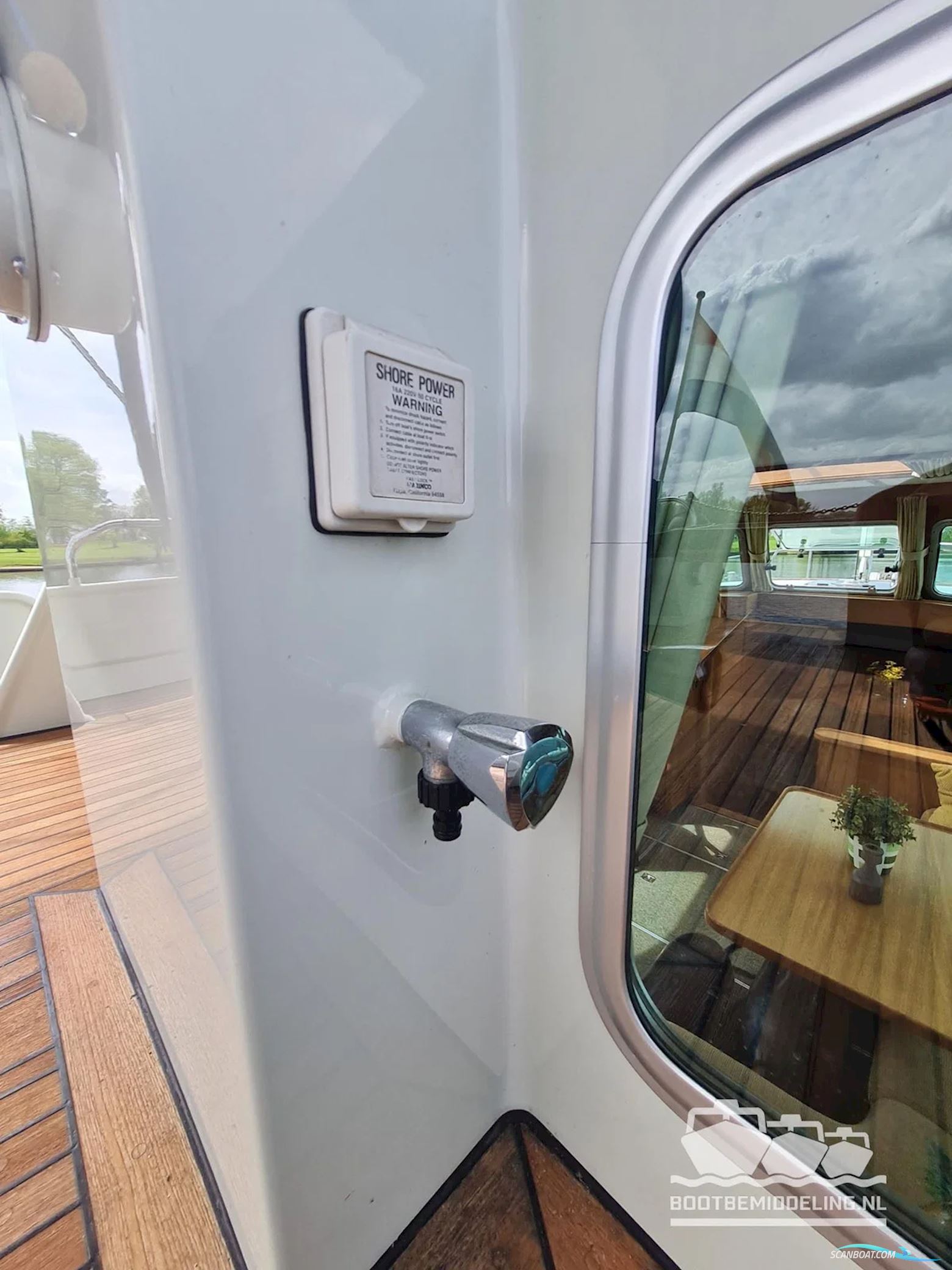 Linssen Dutch Sturdy 320 AC Royal