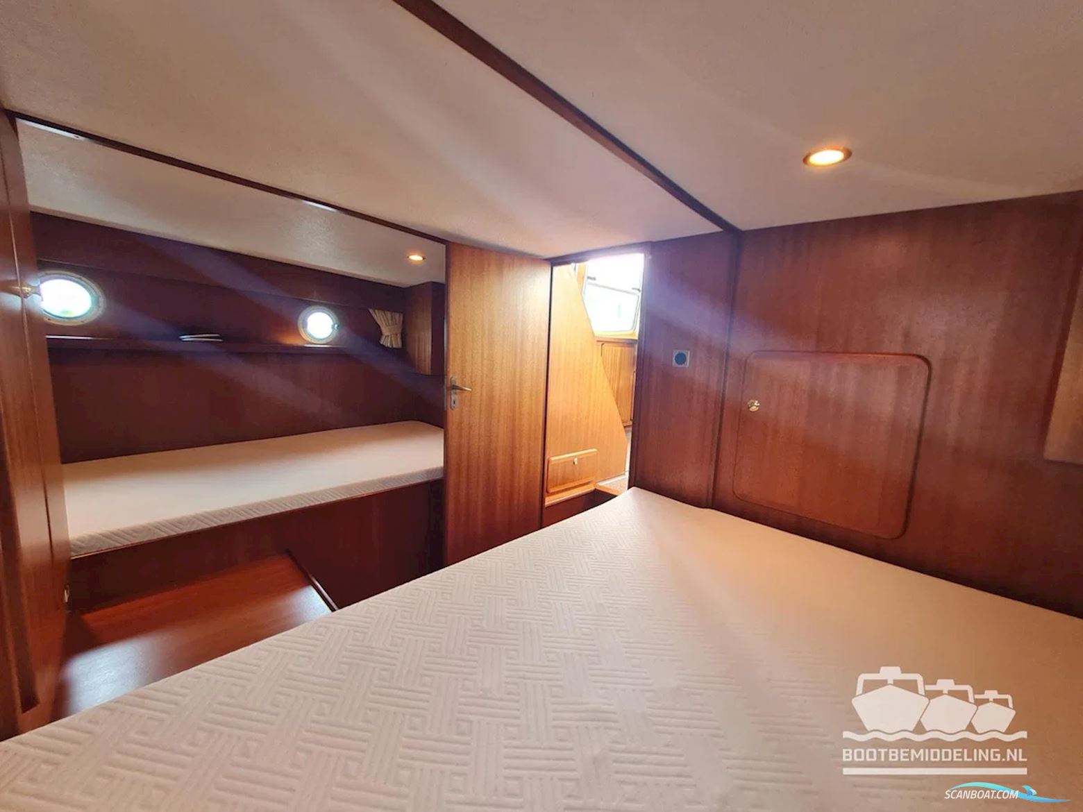 Linssen Dutch Sturdy 320 AC Royal